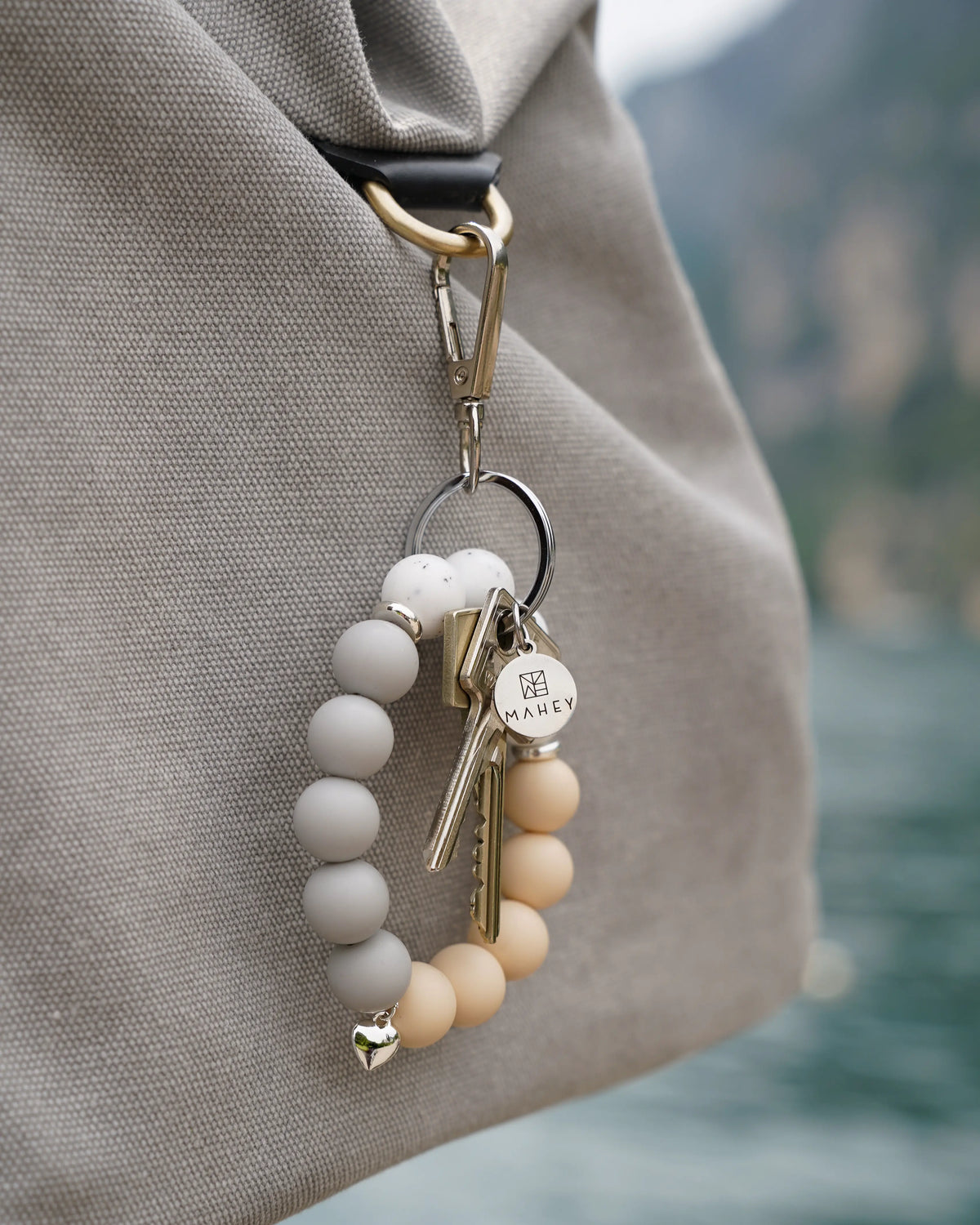 SPREAD LOVE – SCHLÜSSELANHÄNGER-ARMBAND