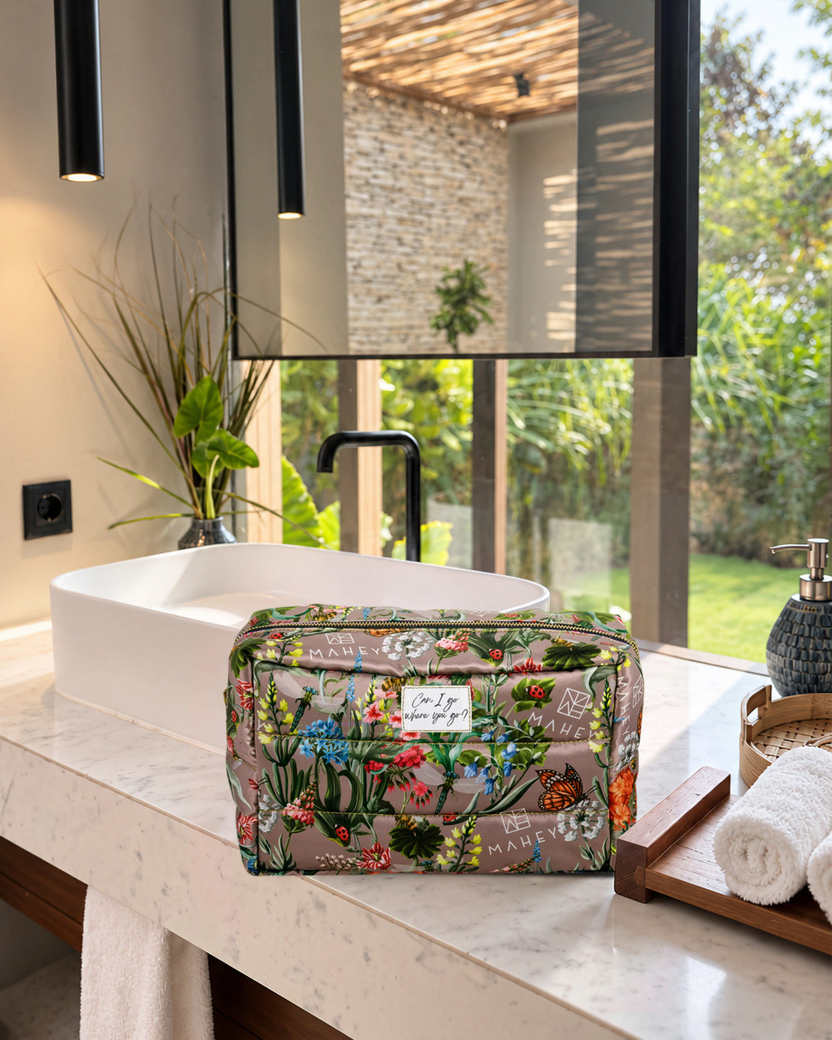 PARIS BEAUTY BAG – BLOOMING MEADOW
