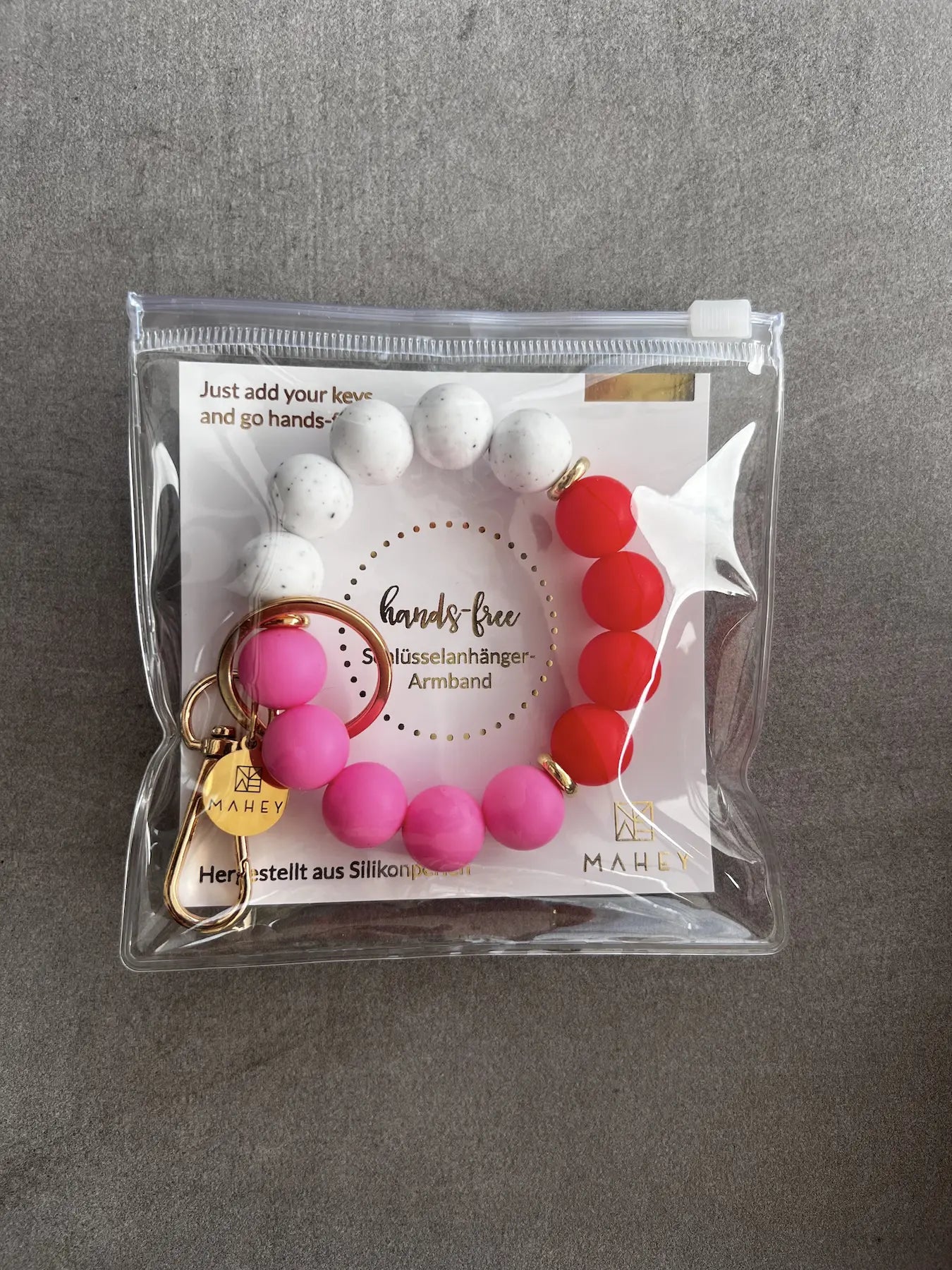 ROCK THE RUNWAY – SCHLÜSSELANHÄNGER-ARMBAND